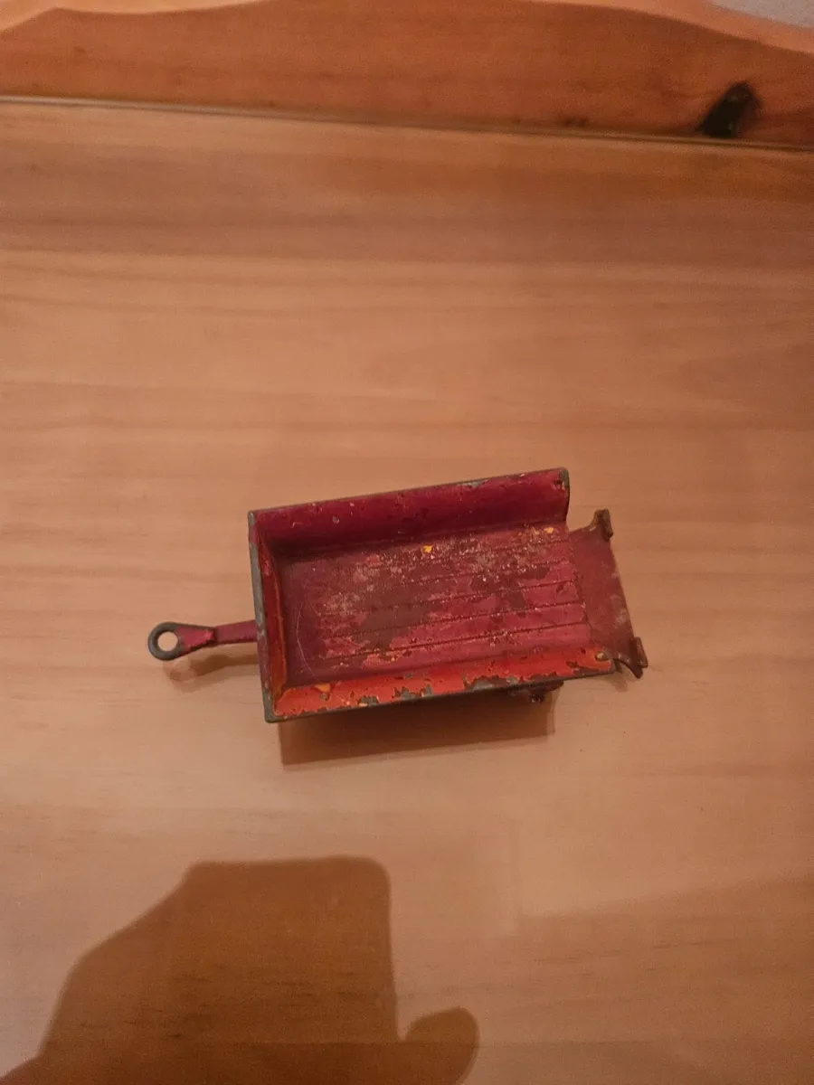Corgi 1970's Farm Trailer - Image 3