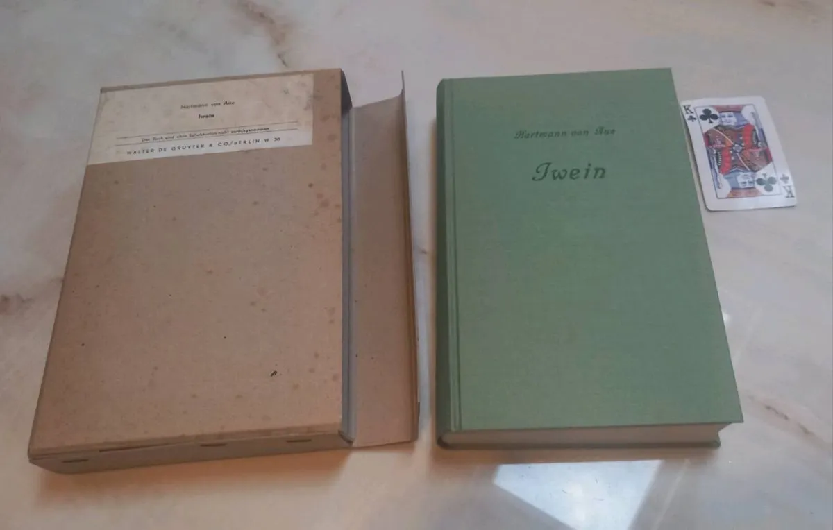 Hardback in German, poetry, Iwein by von Aue, D18 - Image 1