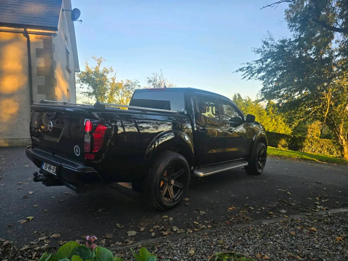 2018 Nissan navara - Image 2