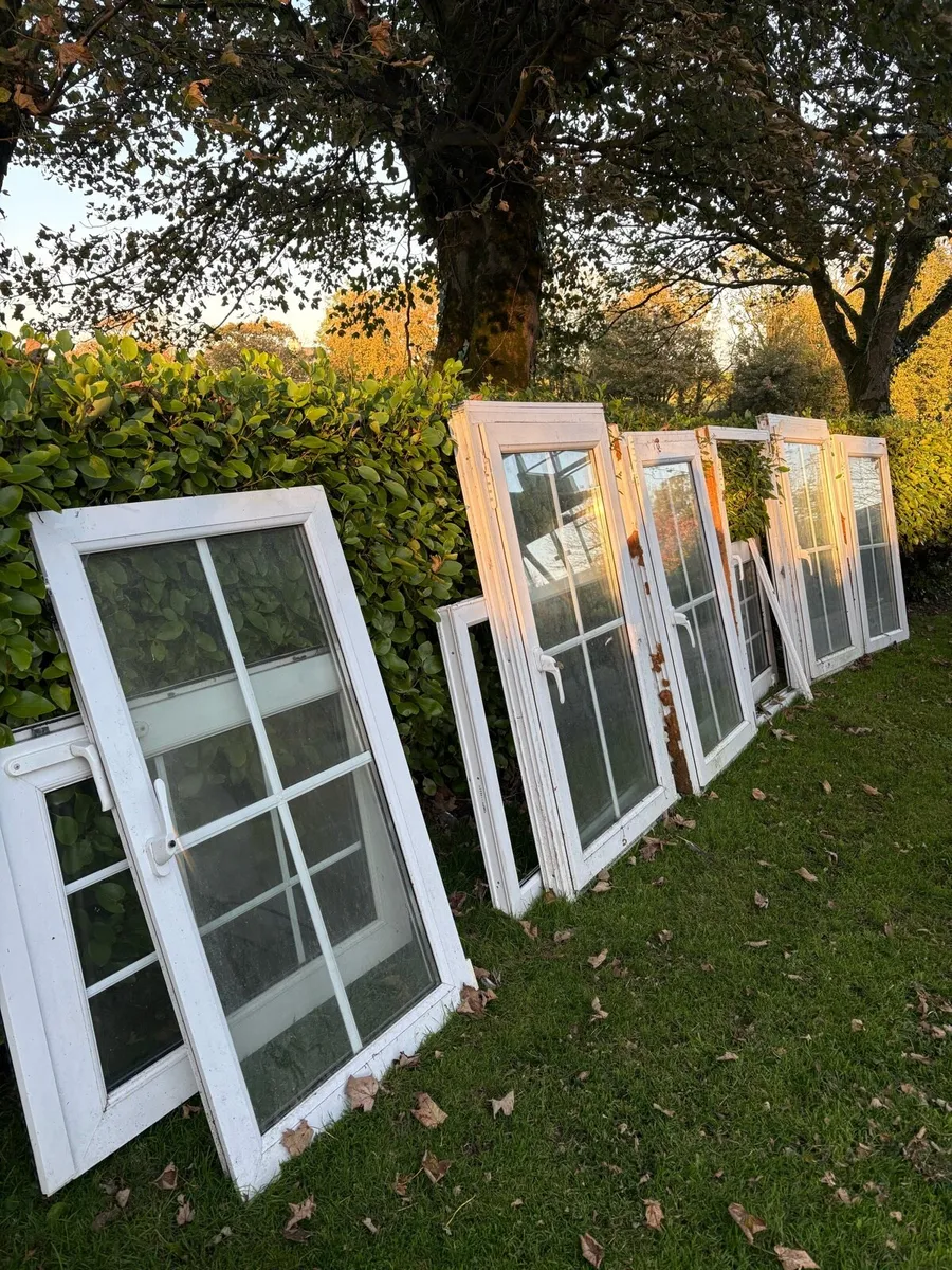 Old windows - Image 2