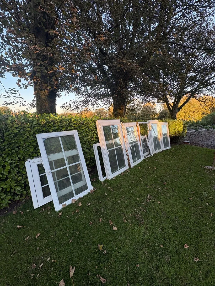 Old windows - Image 1