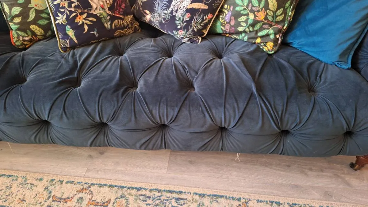 Couch - Image 1