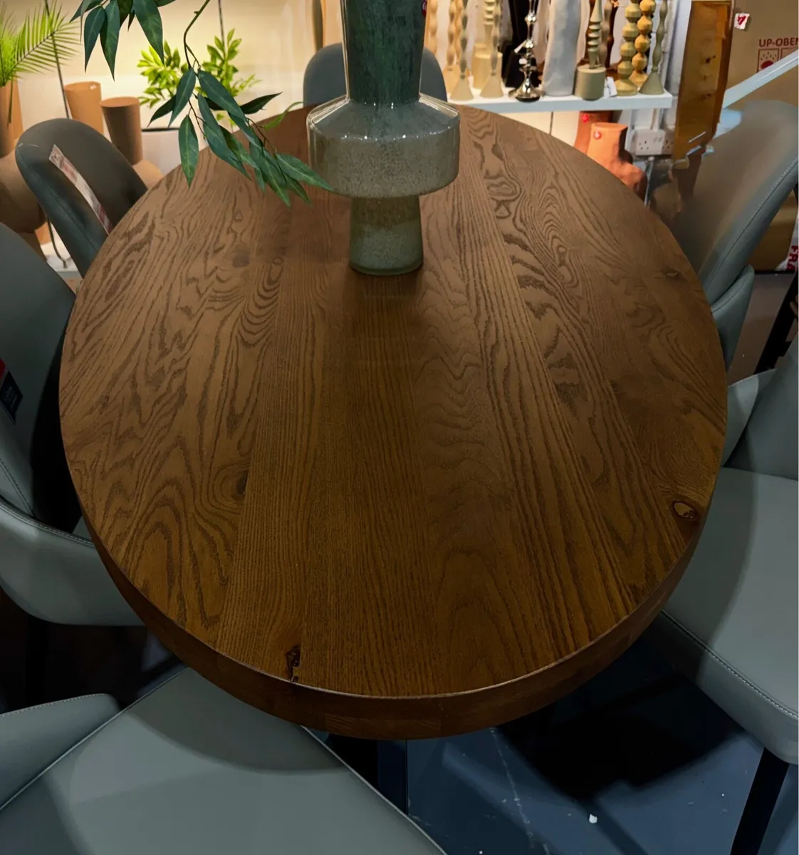 220cm Oak Oval Dining Table Brand New - Image 4