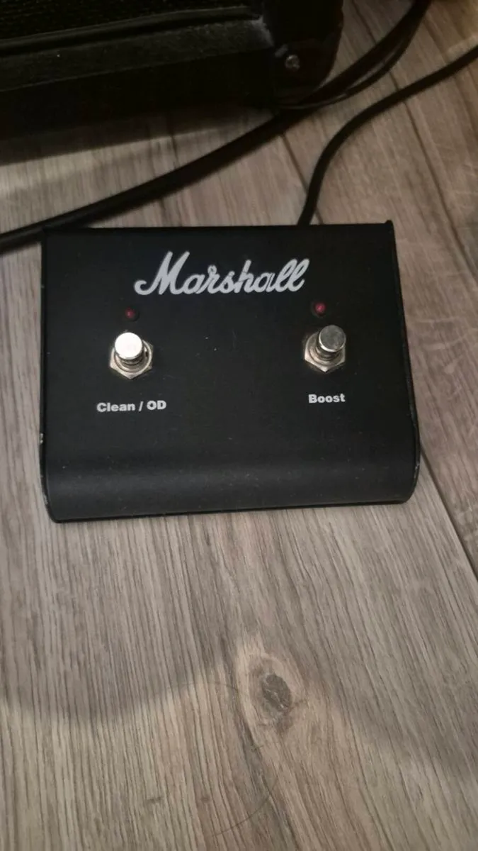 Marshall MA100C Tube Amp - Image 3