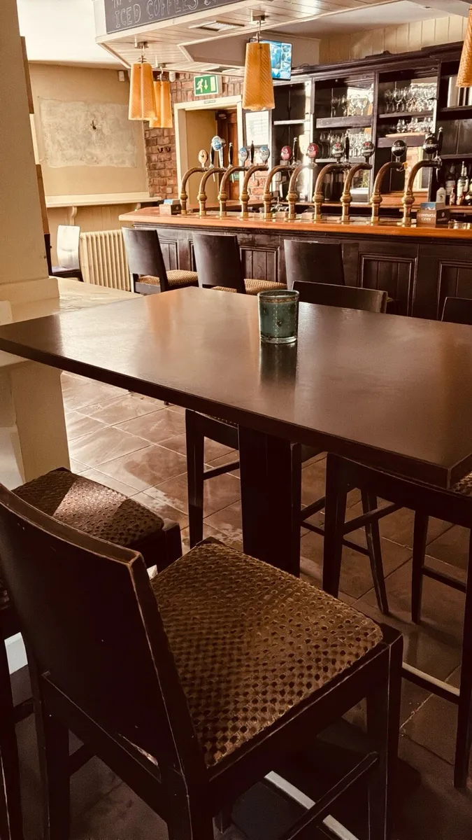 Job lot on restaurant tables - Image 3