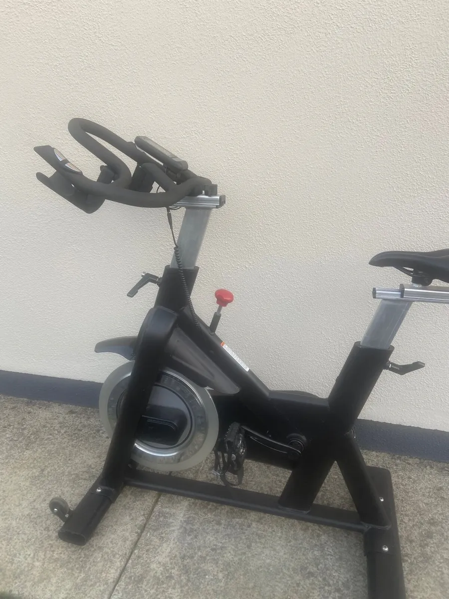 Spin bikes - Image 4