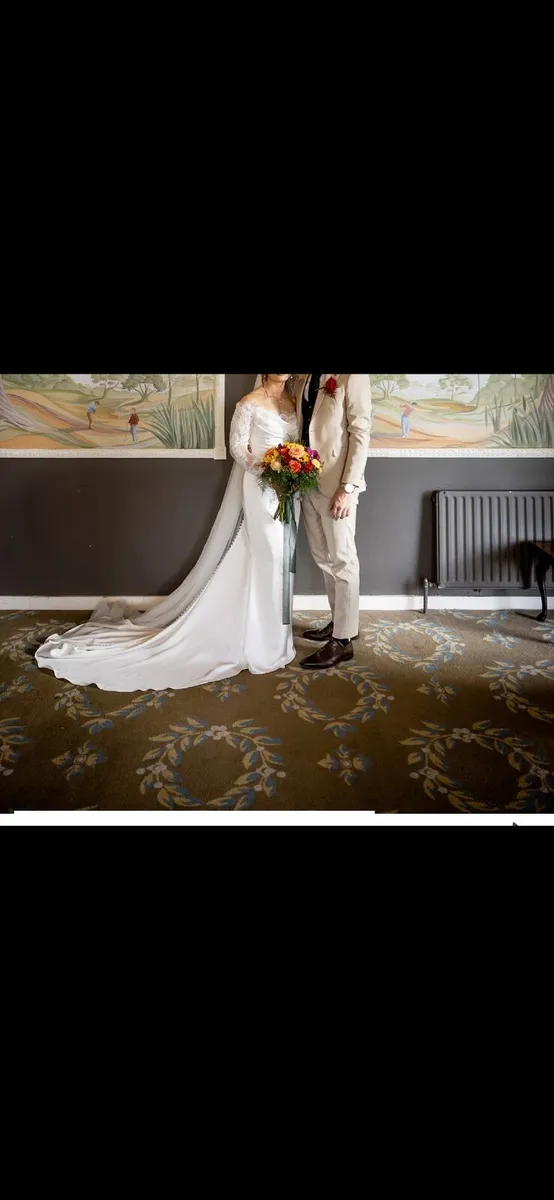 Wedding dress - Image 3
