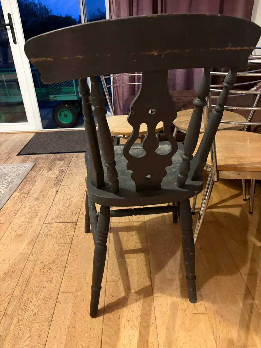 Darker grey painted solid wooden chair’s x4 - Image 3
