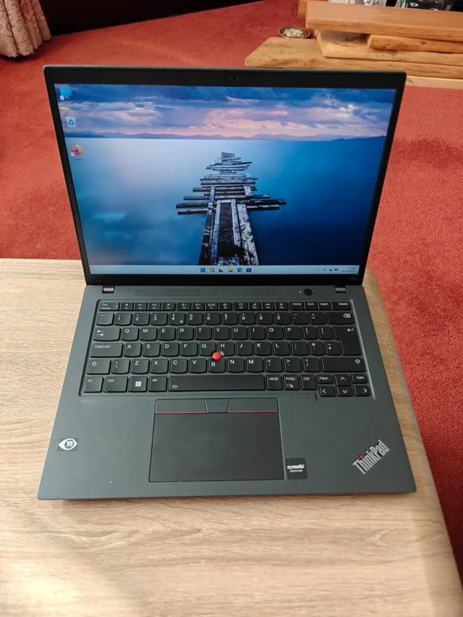 Lenovo ThinkPad T14s Laptop | 12th gen i5 | 16GB | - Image 1