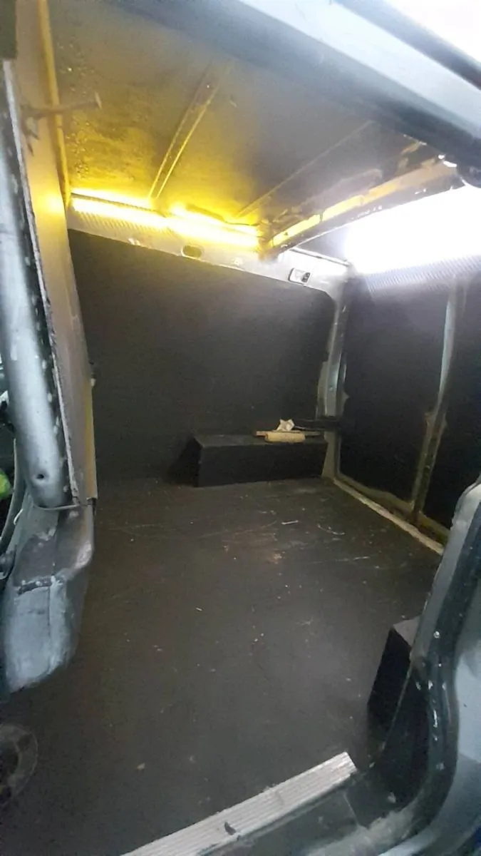 A 08 citeron berlingo van - Image 3