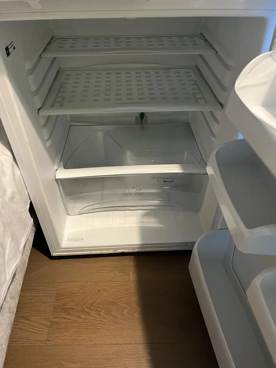 Fridge - Image 4