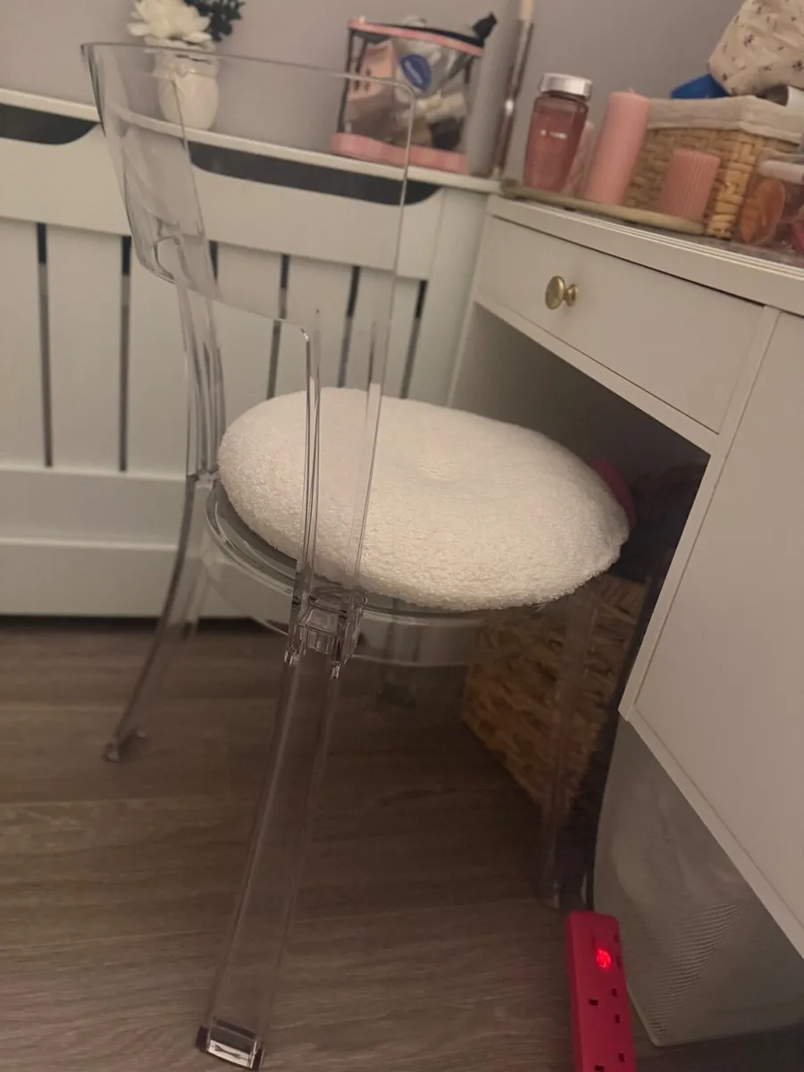 Chair - Image 3