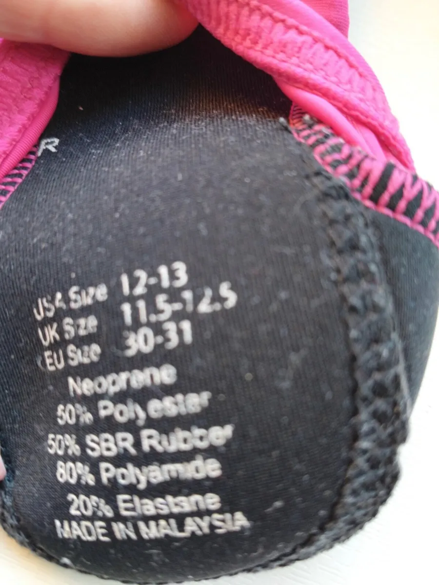 Girls Swim Socks 30-31 - Image 3