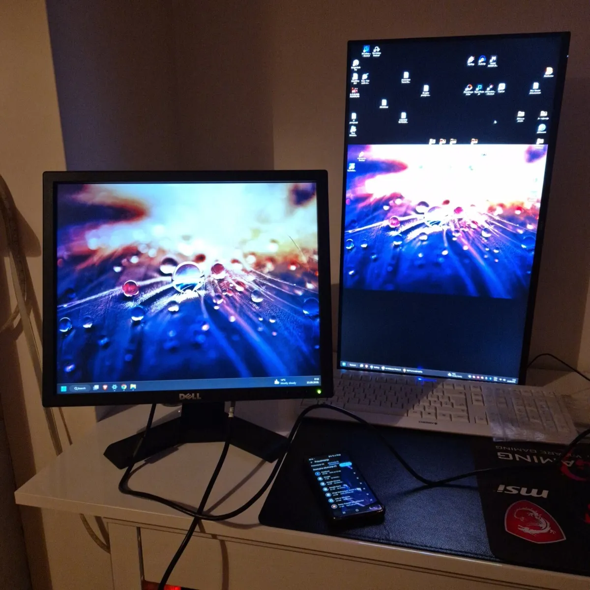 19" Dell monitor for desktop PC - Image 2