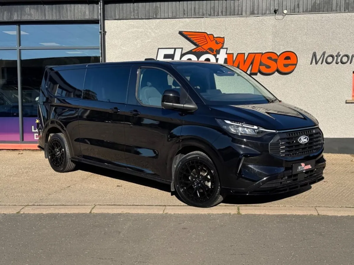 2.0 320 EcoBlue Limited Crew Van Double Cab 5dr Di - Image 1