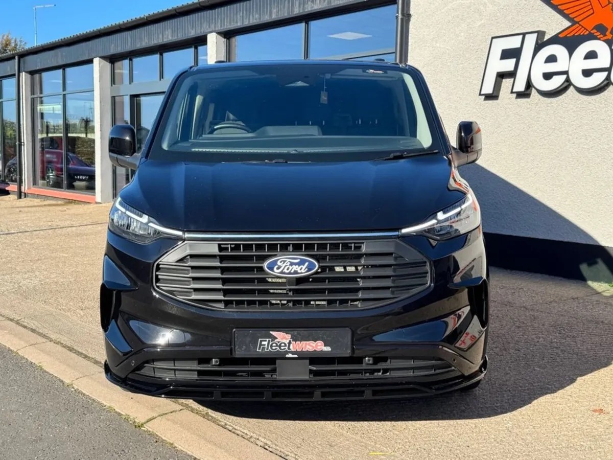 2.0 320 EcoBlue Limited Crew Van Double Cab 5dr Di - Image 2