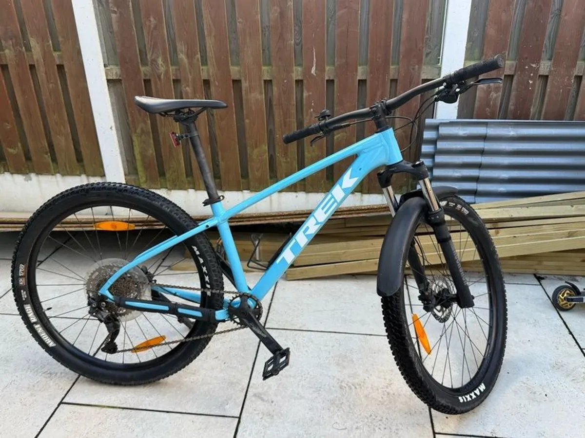 Trek Marlin 7 Gen 3 S 27.5 Azure Blue - Image 1