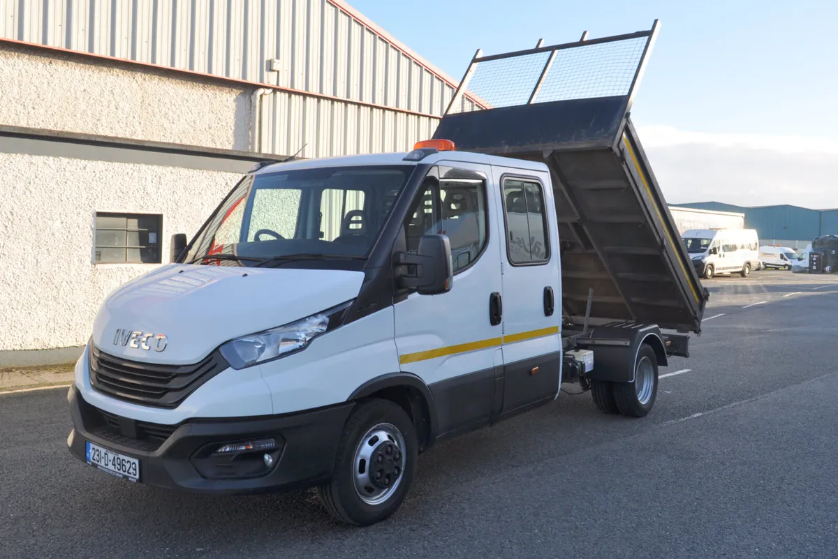 Iveco Daily Crew Cab Twin Wheel Tipper - Image 1