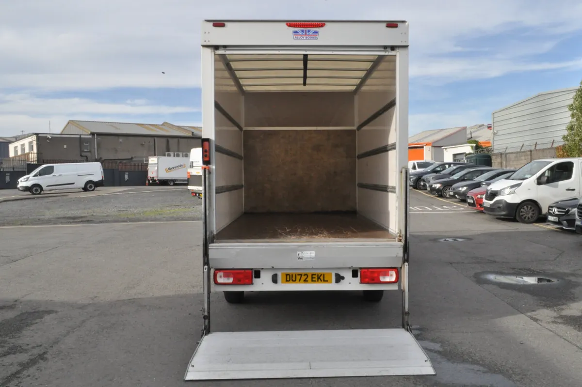 Volkswagen Crafter 2022 - Image 2