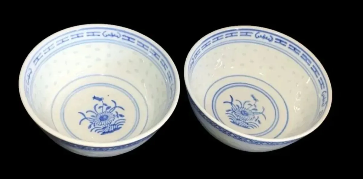 Vintage Chinese Jingdezhen Rice Grain Bowls (Pair) - Image 4