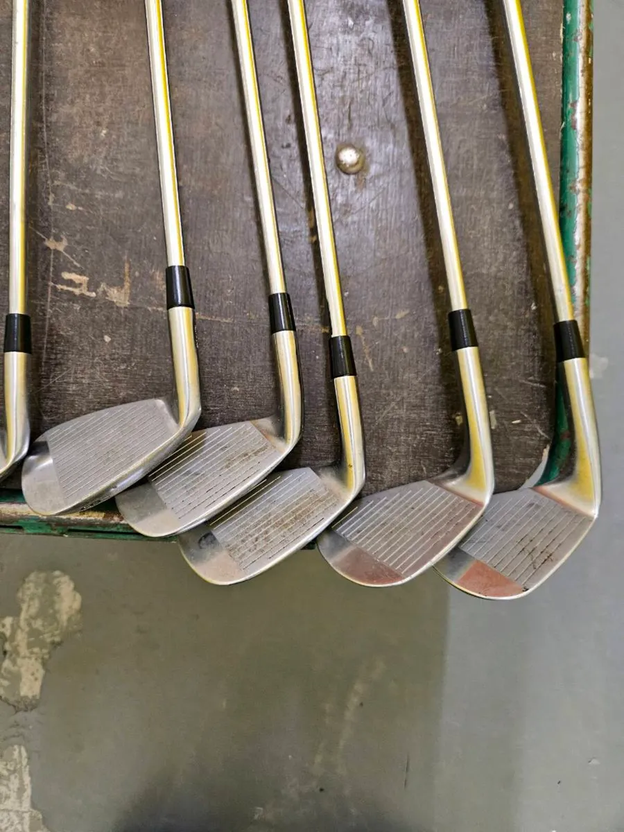 Vega vc 03  irons 4-pw + 2 wedges - Image 3