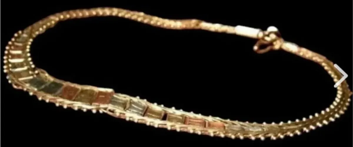 Vintage 9ct Gold Tri-Colour Bracelet - Image 1