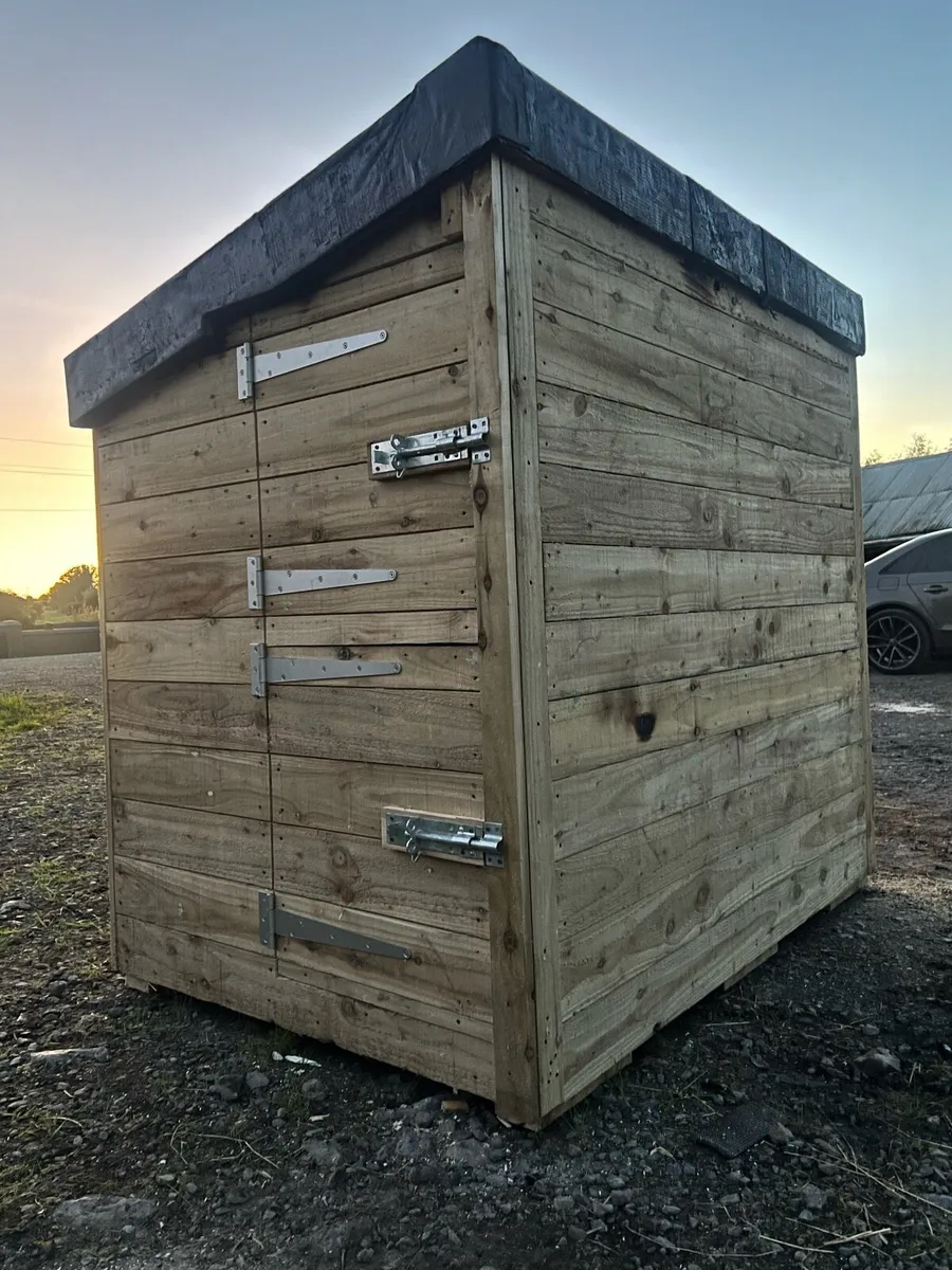 Dog kennel/Shed - Image 2