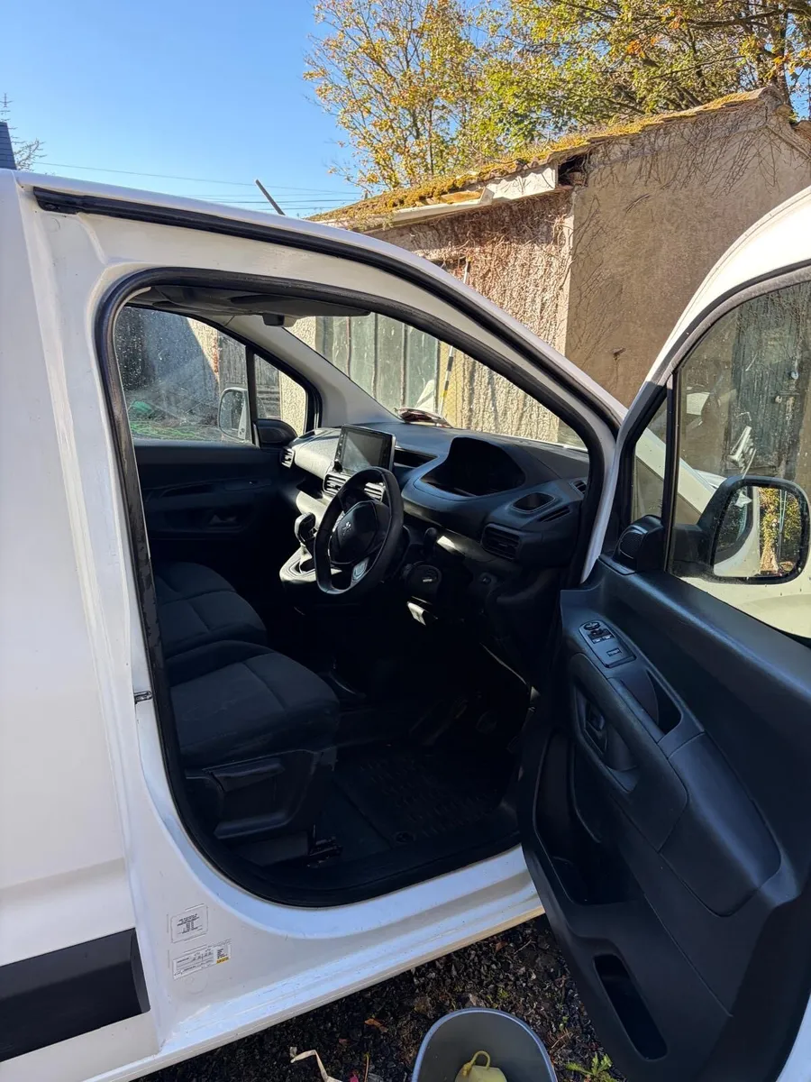 2019 Peugeot Partner Van - ONLY 121KM - Image 4