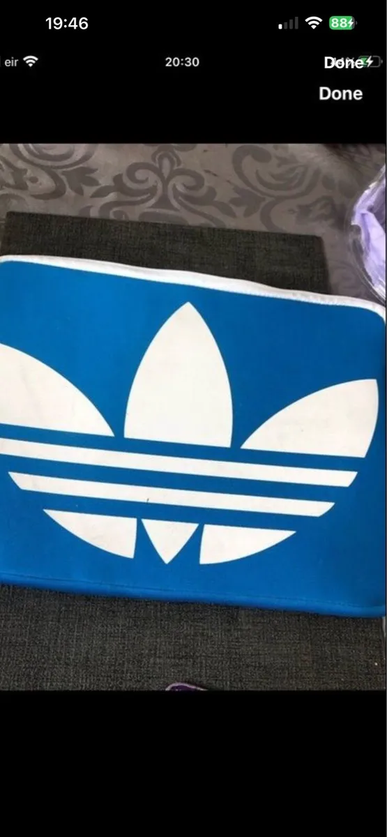 Adidas laptop holder €10 - Image 2