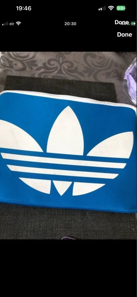 Adidas laptop holder €10 - Image 4