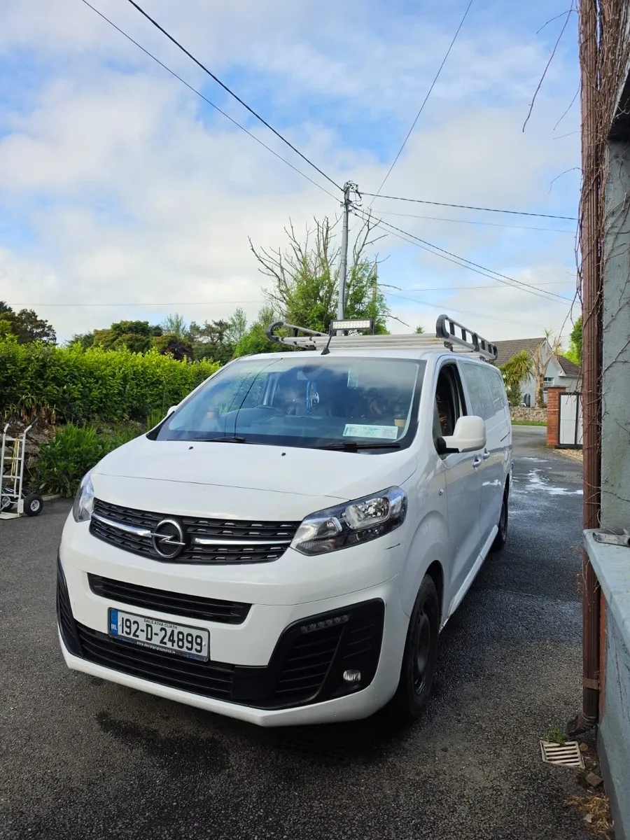 Opel Vivaro - Image 1
