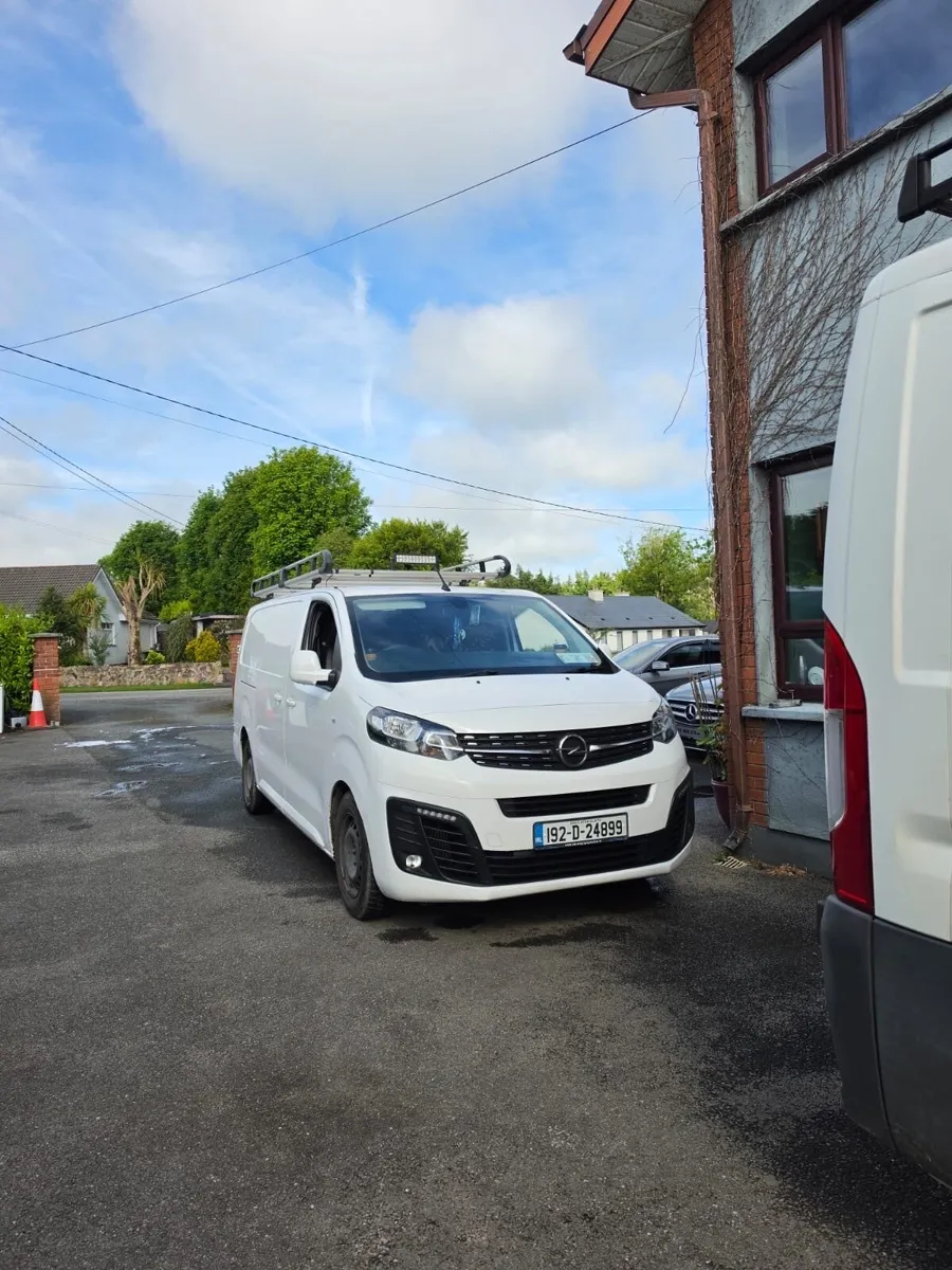 Opel Vivaro - Image 2