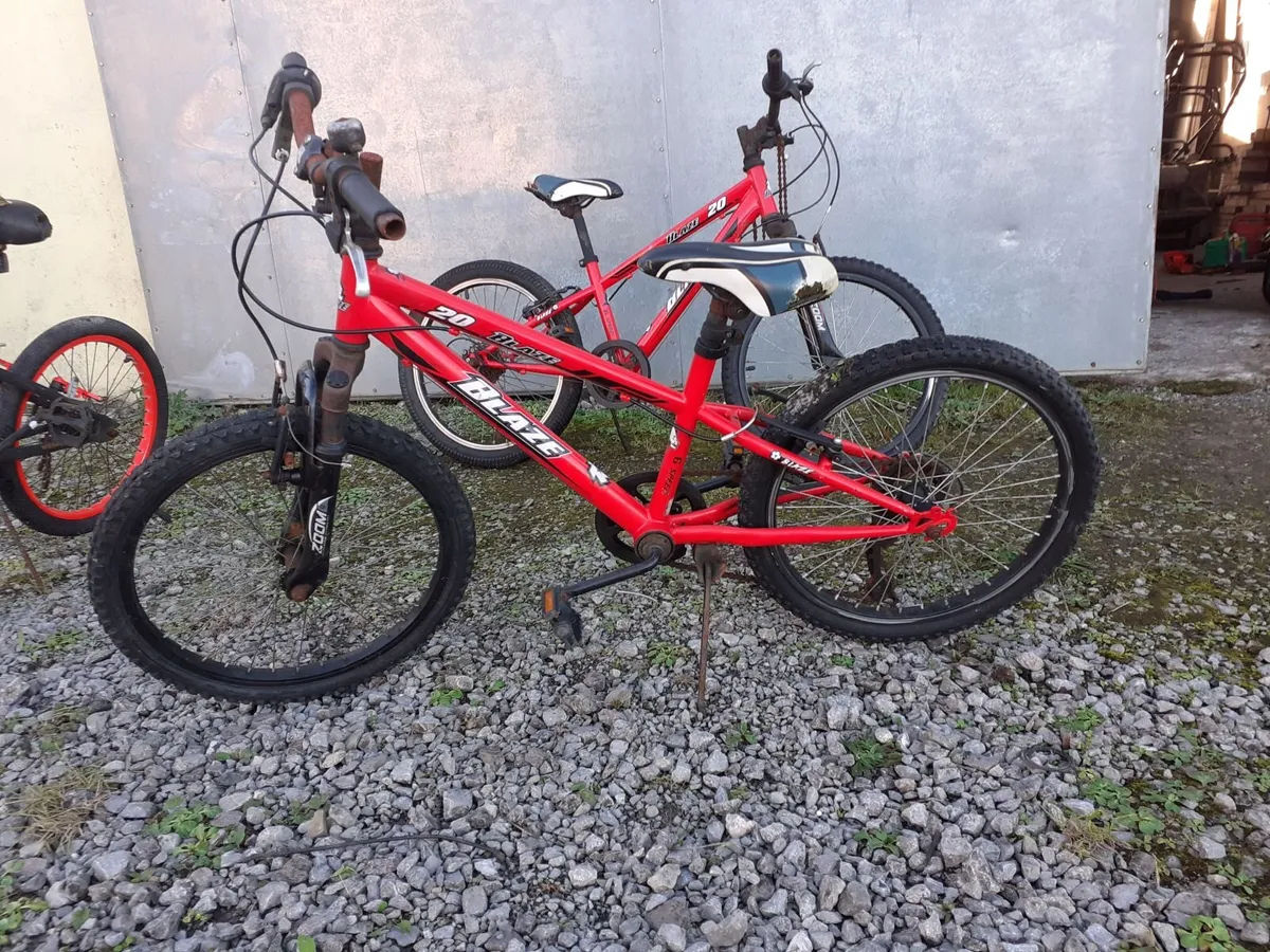 2 kids bikes - Image 1