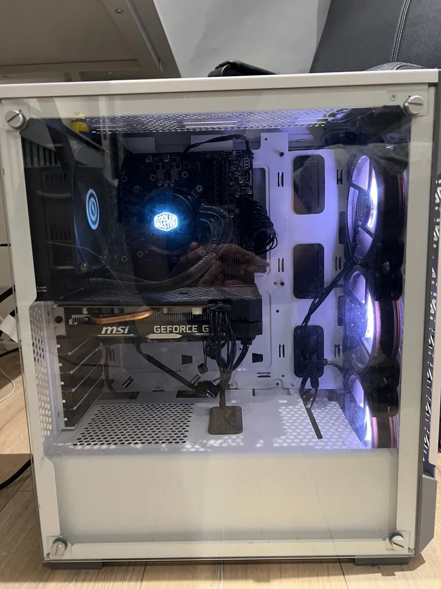 Complete Gaming Setup For Sale - Image 2