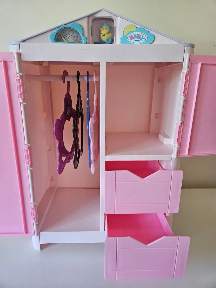 Doll wardrobe - Image 3