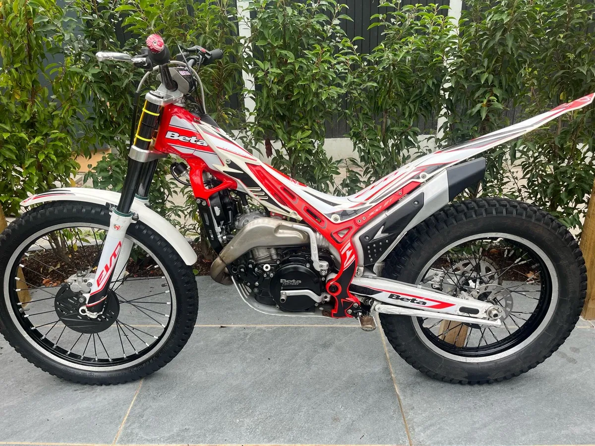 Beta EVO 300SS Trials - Image 2