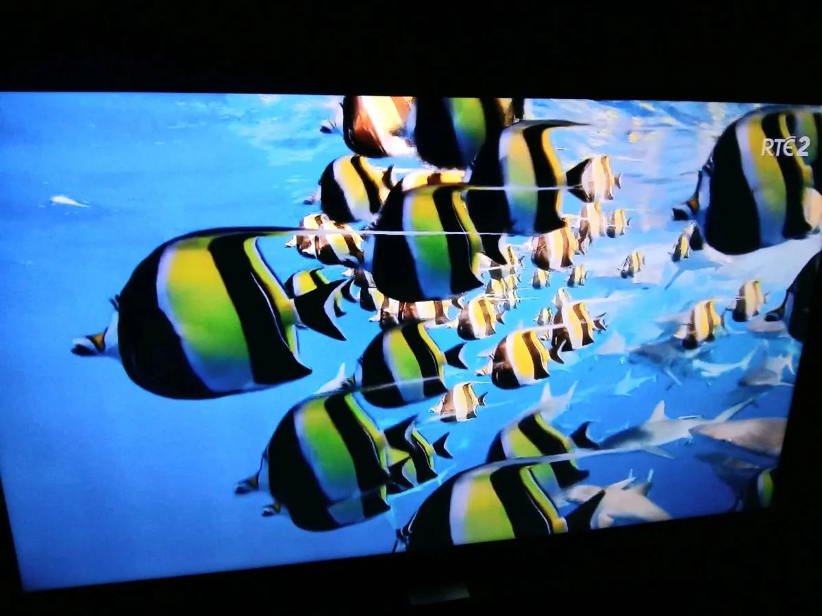 Samsung 40 inch smart tv hdmi - Image 1