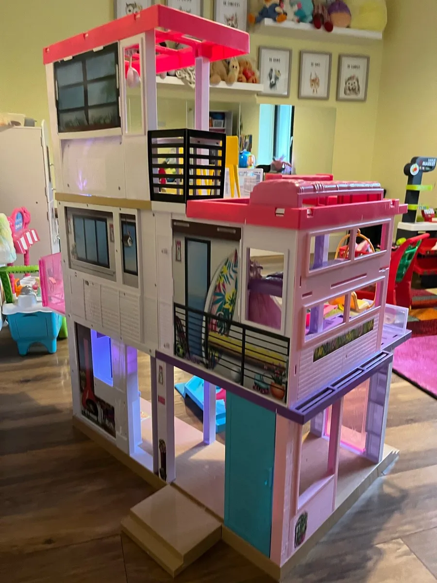 Barbie Dream House - Image 3