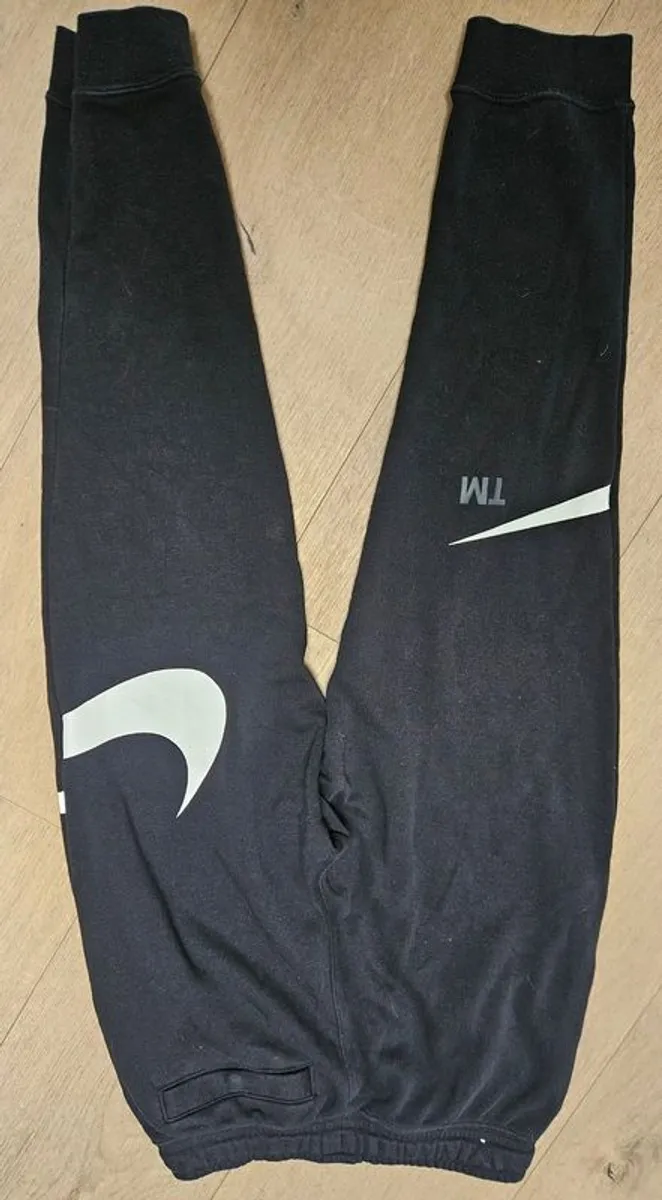 Boys XL Nike tracksuit bottoms - Image 2