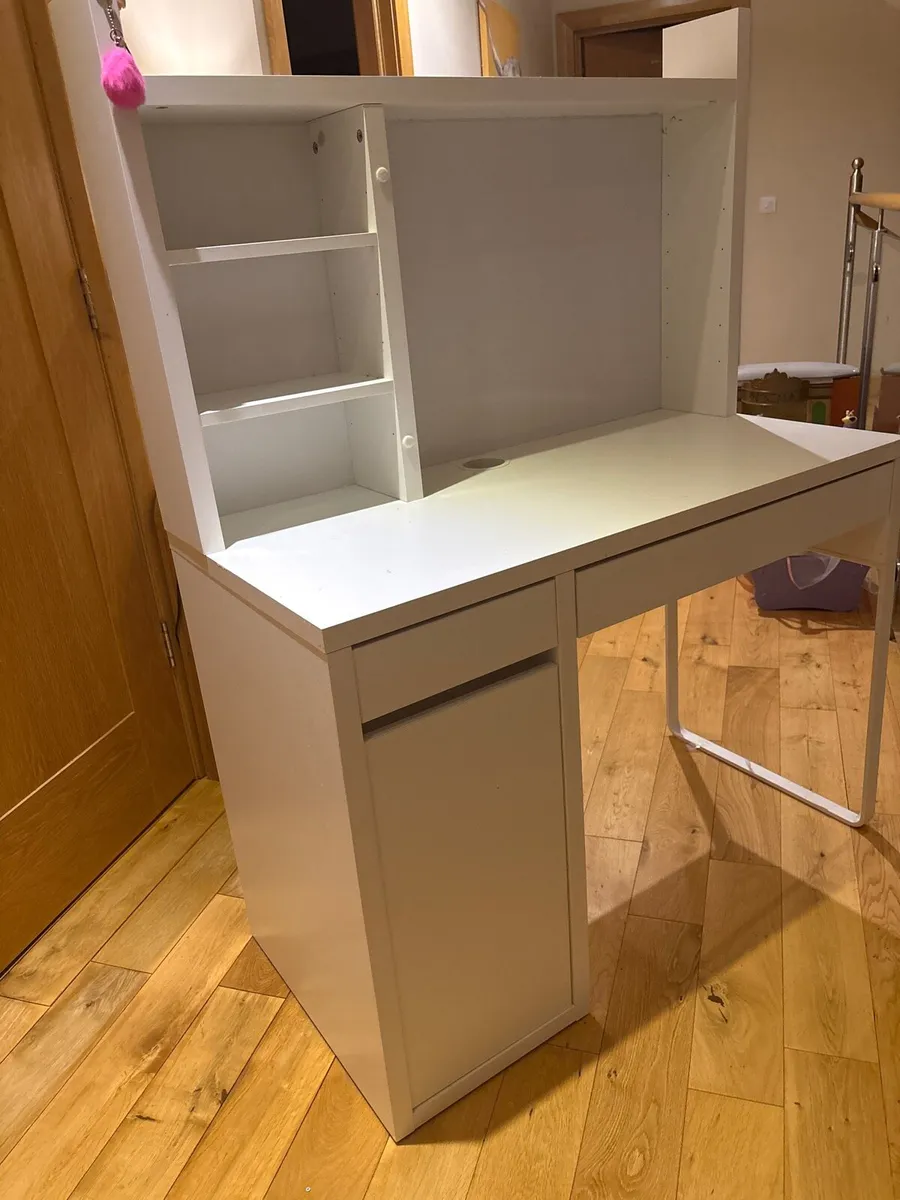 IKEA desk - Image 1