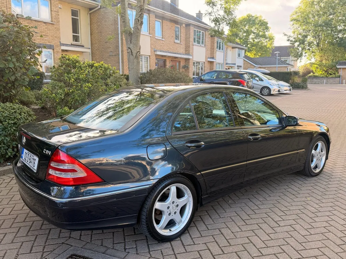 Mercedes C270 CDI Avantgarde LOW MILEAGE - Image 2