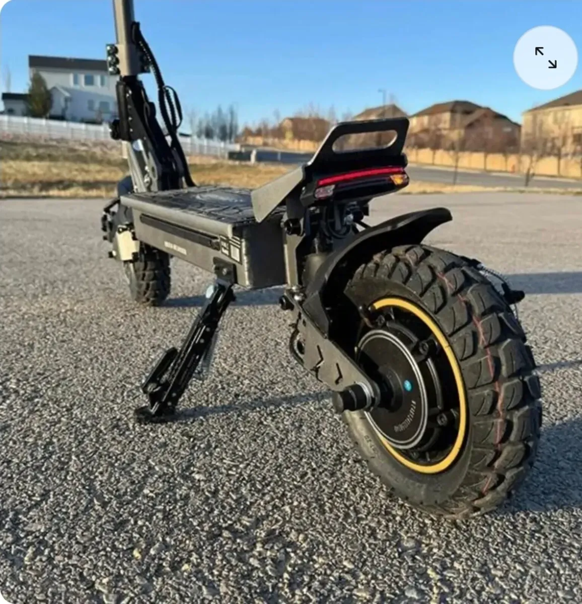 E Scooter - Image 2