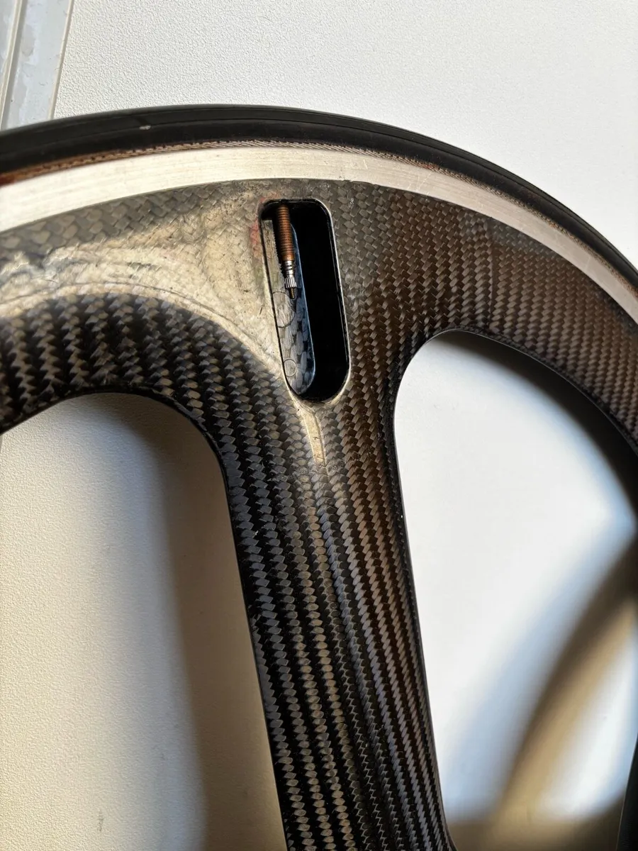 HED3 Trispoke Carbon Track Wheelset - Image 3