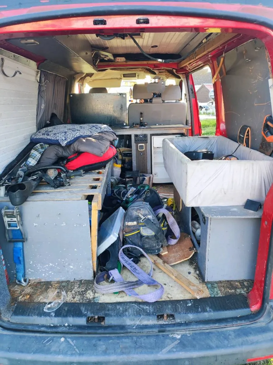VW t5 campervan ( left hand drive) - Image 3