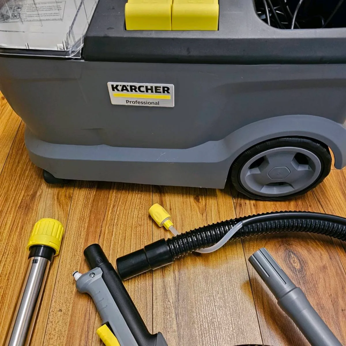 Kärcher Puzzi 10/1 – Used Once – Excellent Conditi - Image 1