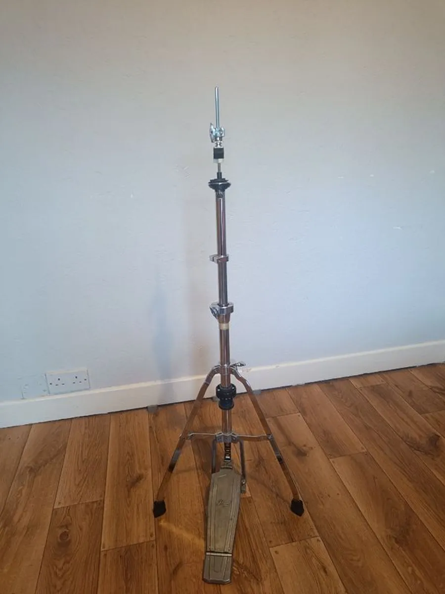 Vintage Pearl Hi Hat stand and Snare drum stand - Image 1