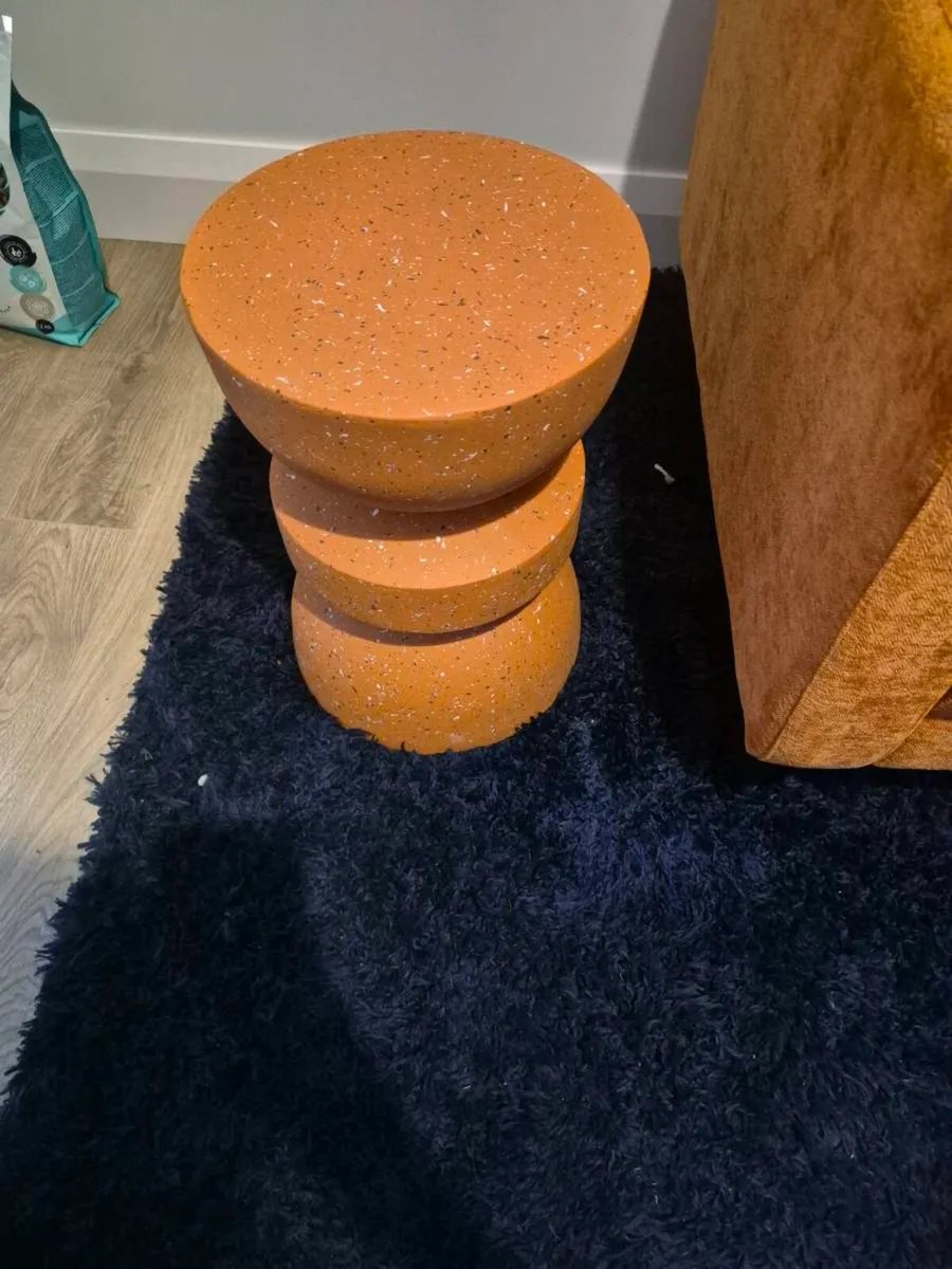 Stunning new orange chair,and tall unit - Image 2