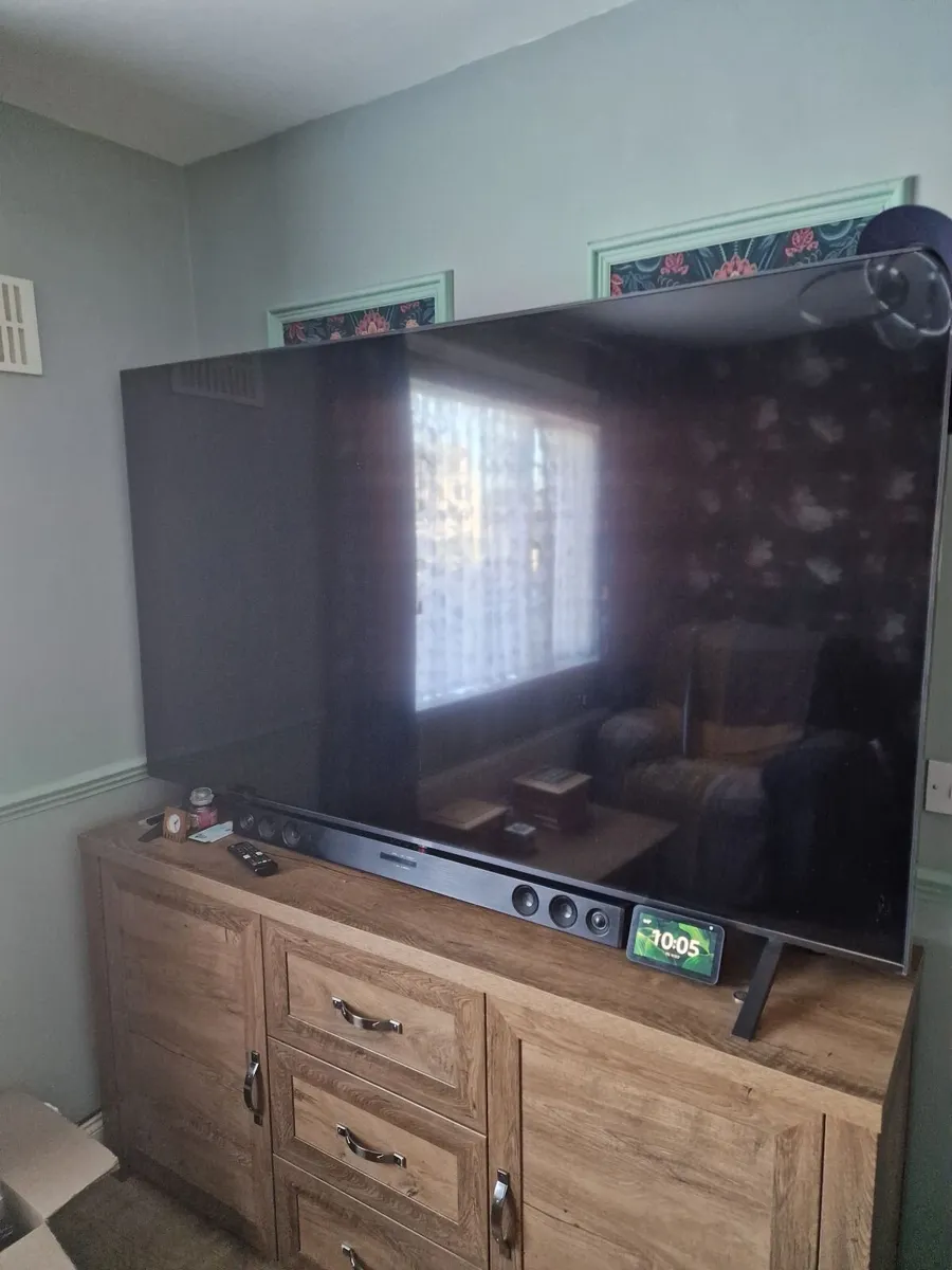 LG 75 inch smart tv - Image 2