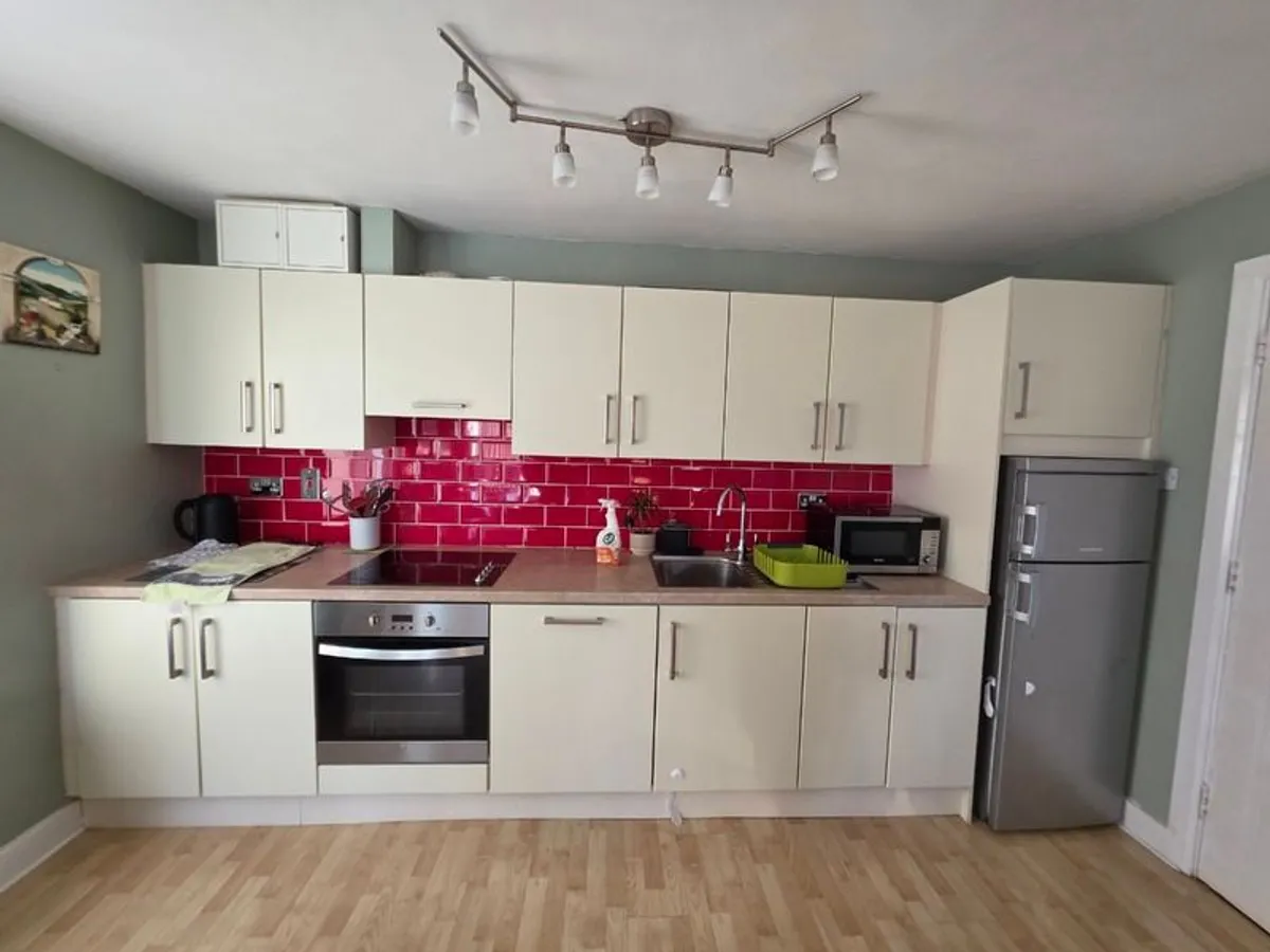 Kitchen for sale - Image 1