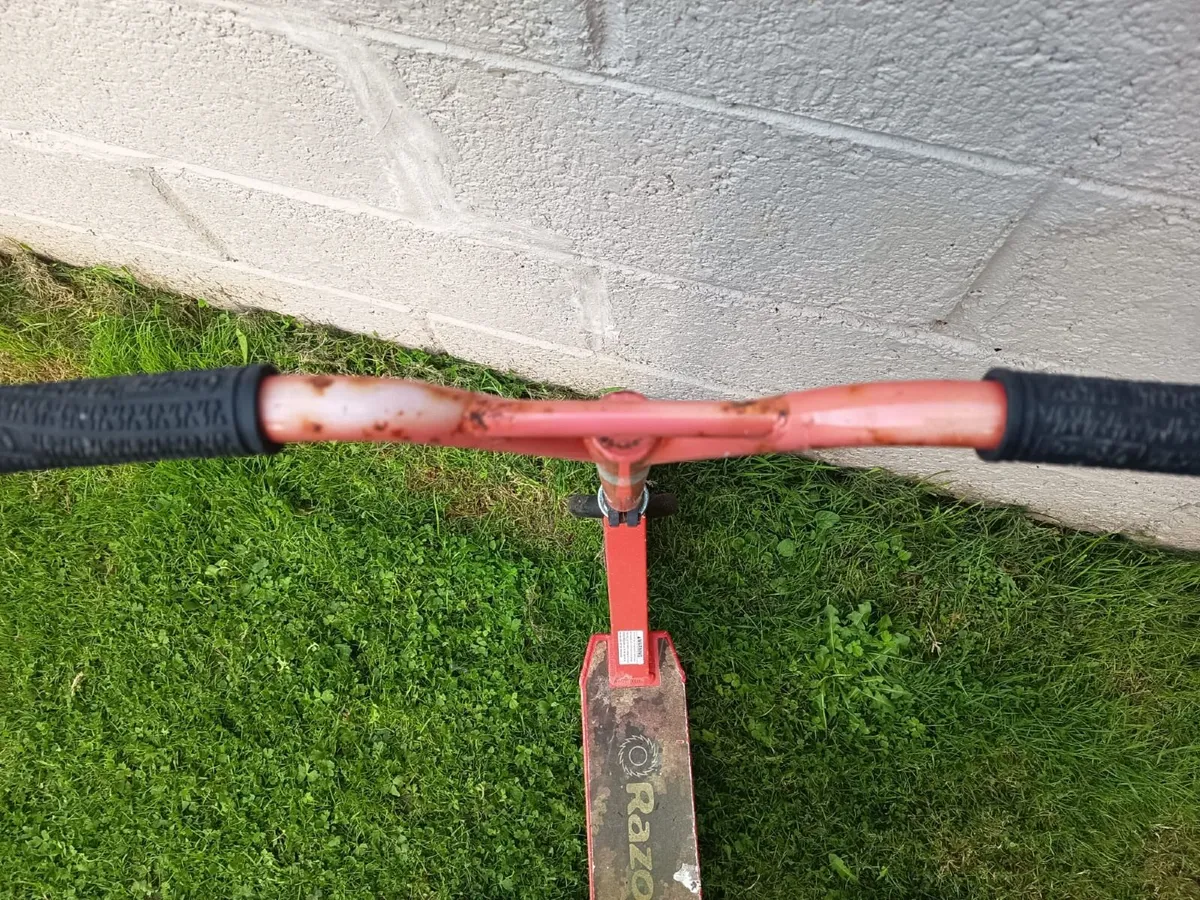 Red Razor off-road scooter - Image 3